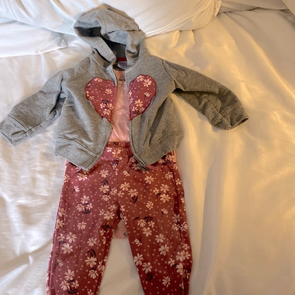 Carters 3 piece matching outfit
